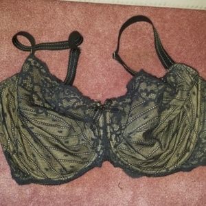 3/$25 Chantelle Bra Rive Gauche Black/Nude  32H